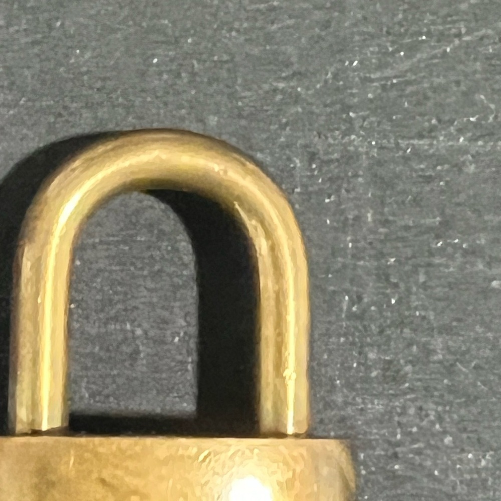 Louis Vuitton Gold lock for handbag - Picture 3 of 9